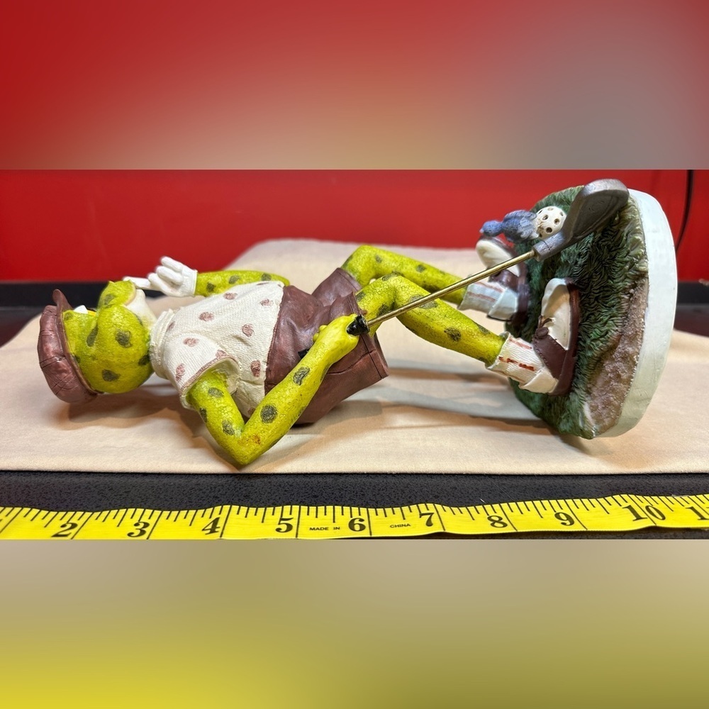 Mr Frog Goes Golfing Resin Figurine Statue Approximately 5.25”x4.25”x10” Birdie - Picture 15 of 15
